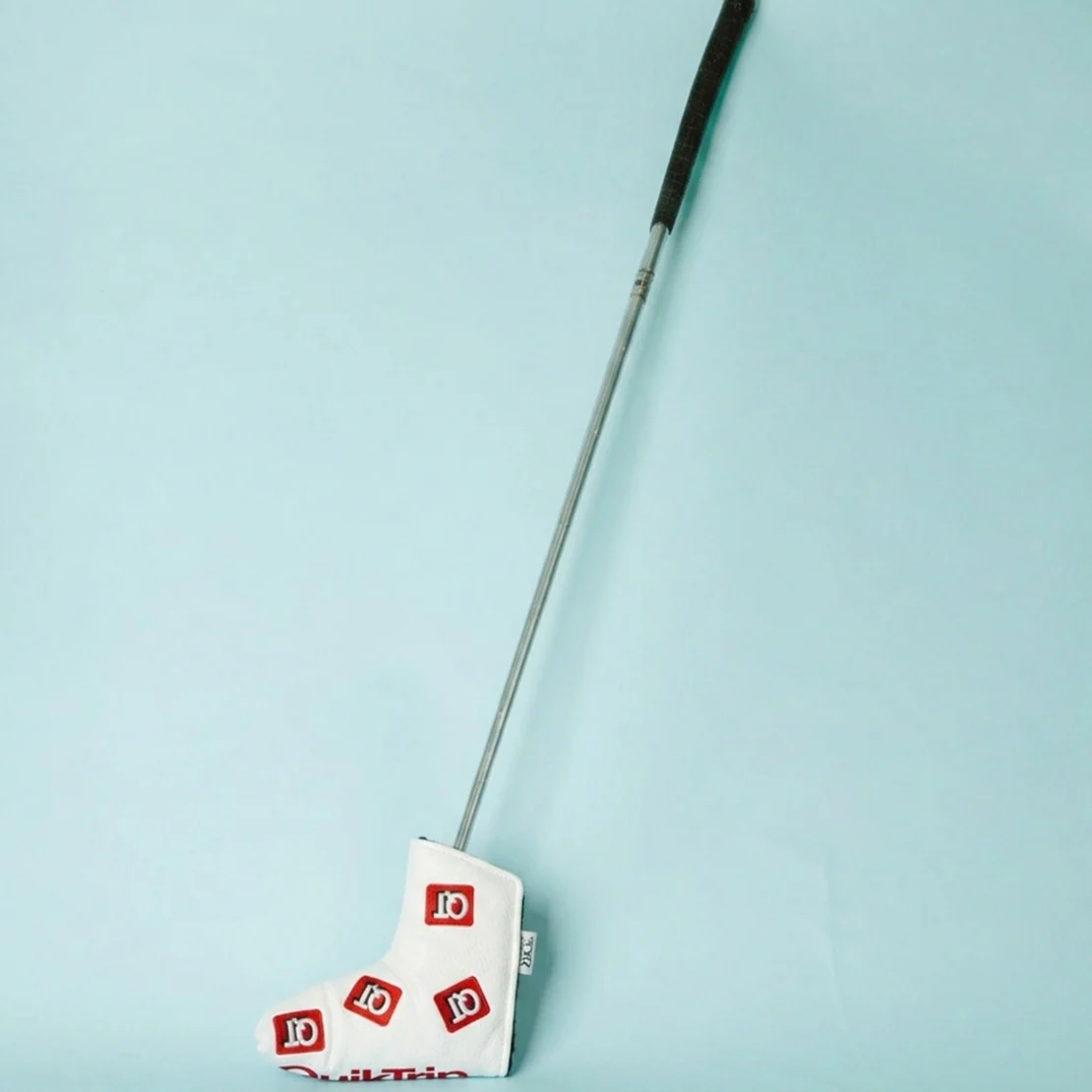 QT Blade Putter Cover (White) - Image 5